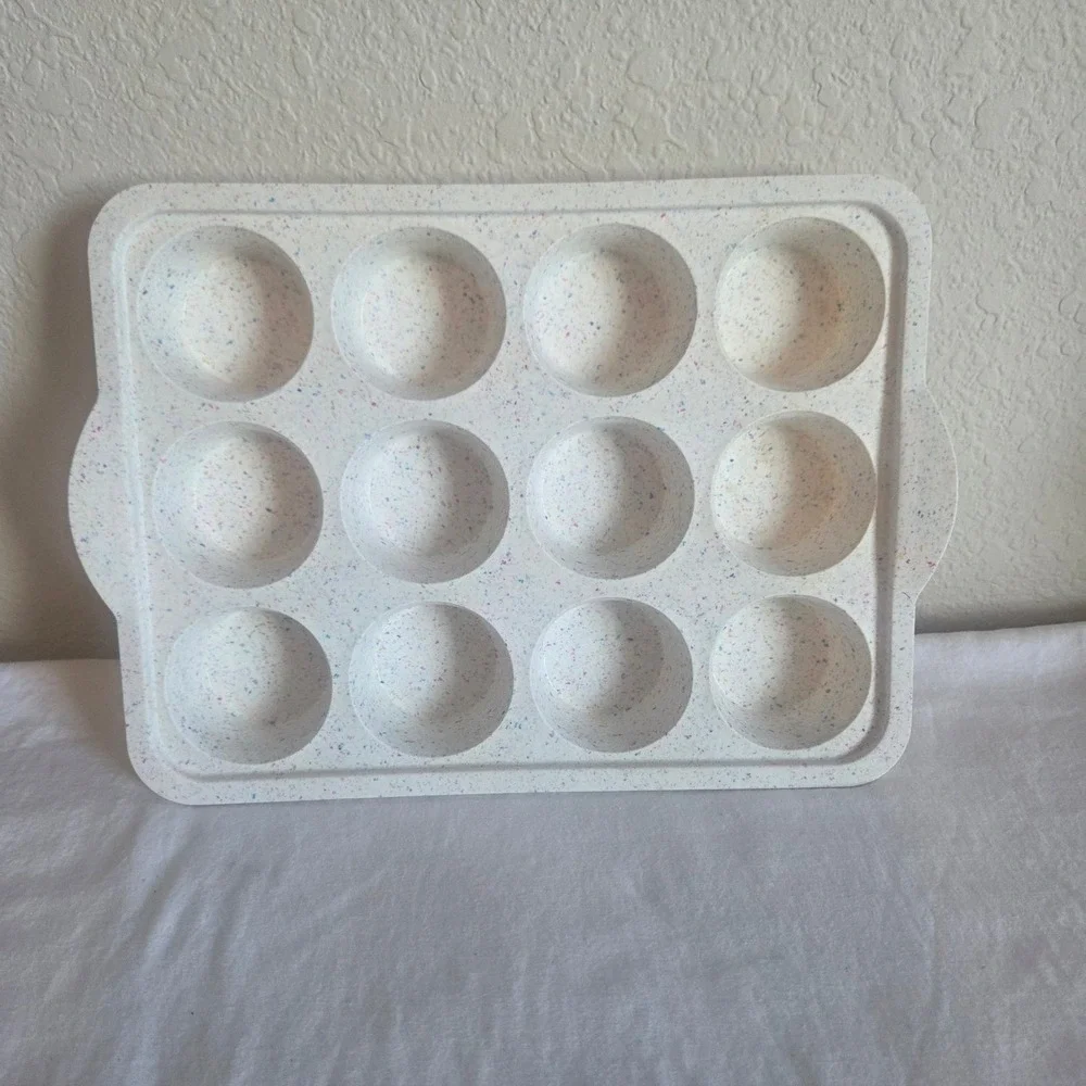 Silicone 12 Cup Muffin Cupcake Baking Pan White Confetti Speckled Pattern